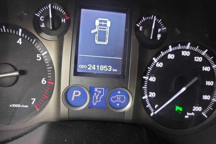 Used Lexus GX 2014 400 Luxury Edition Odometer Close Up
