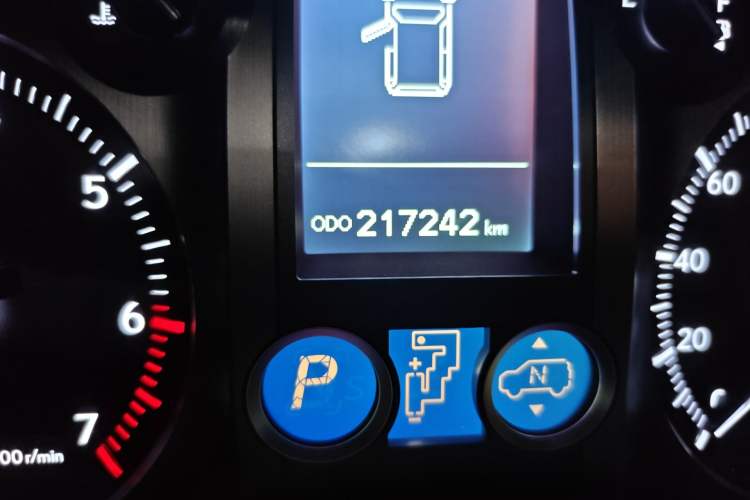 Used Lexus GX 2014 400 Prestige Edition Odometer Close Up