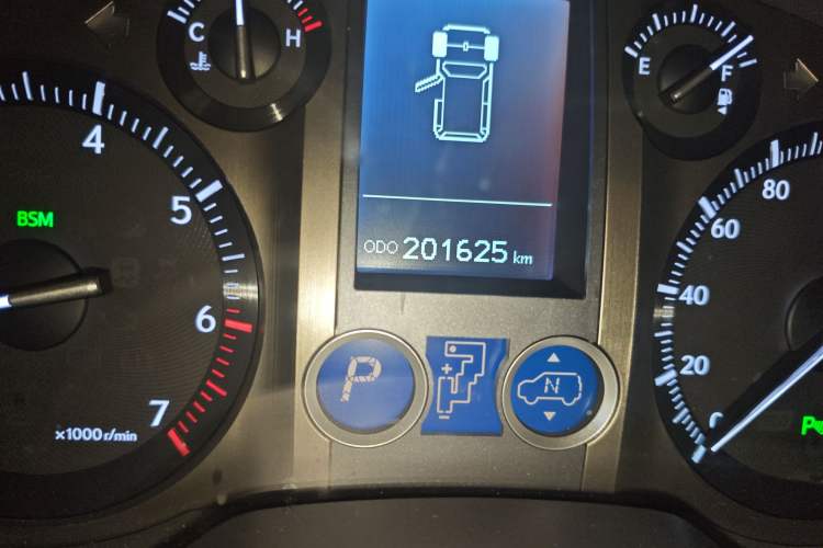 Used Lexus GX 2014 400 Prestige Edition Odometer Close Up