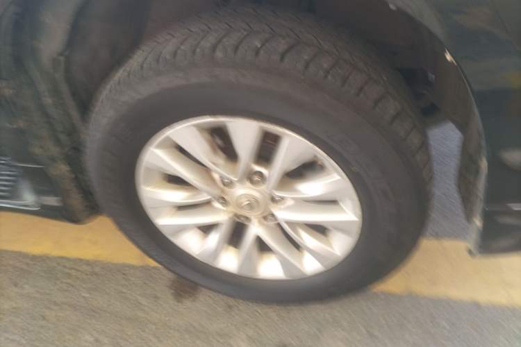 Used Lexus GX 2014 400 Prestige Edition Right Front Wheel Hub
