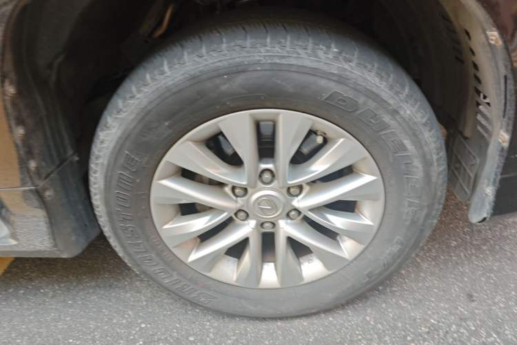 Used Lexus GX 2014 400 Prestige Edition Right Front Wheel Hub