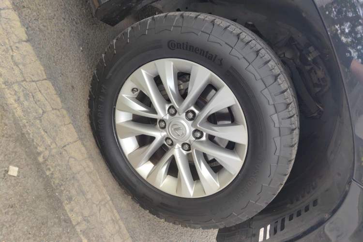 Used Lexus GX 2014 400 Luxury Edition Right Front Wheel Hub