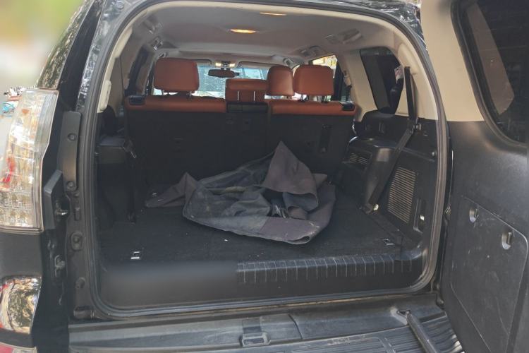 Used Lexus GX 2014 400 Prestige Edition Trunk
