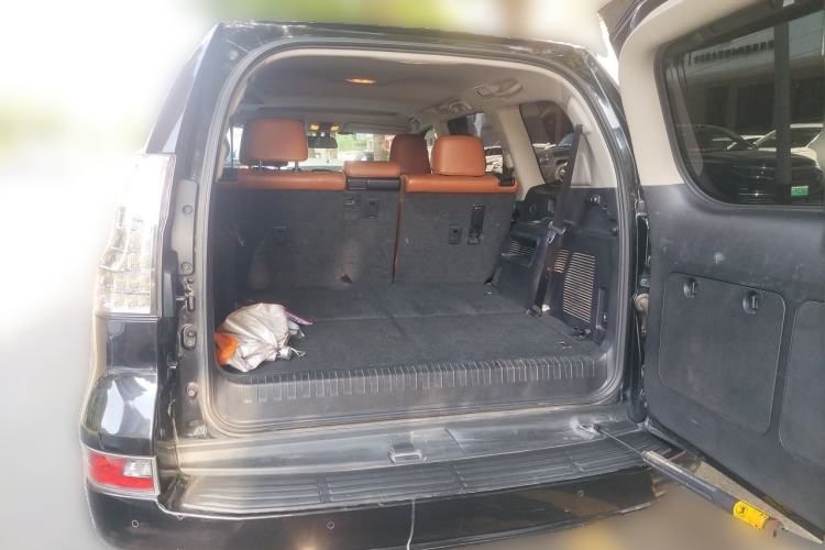 Used Lexus GX 2014 400 Prestige Edition Trunk