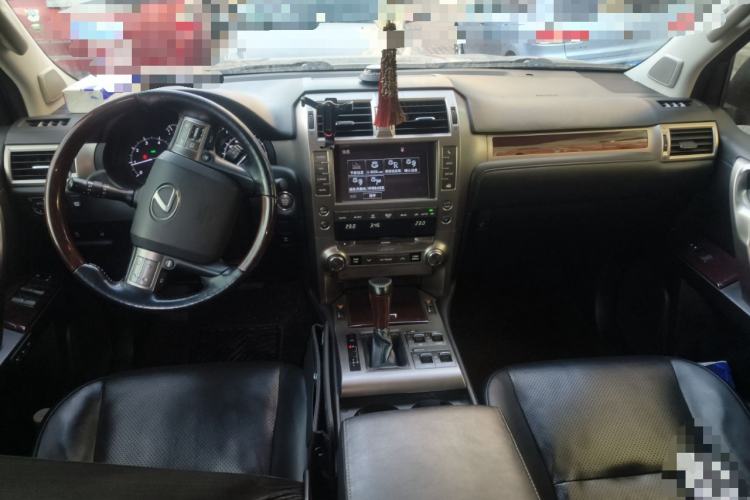 Used Lexus GX 2014 400 Prestige Edition Center Console