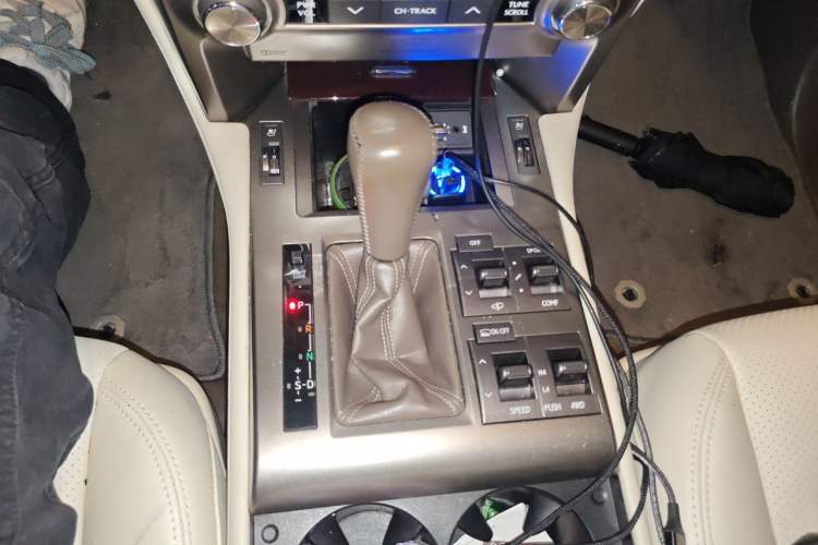 Used Lexus GX 2014 400 Prestige Edition Gear Lever