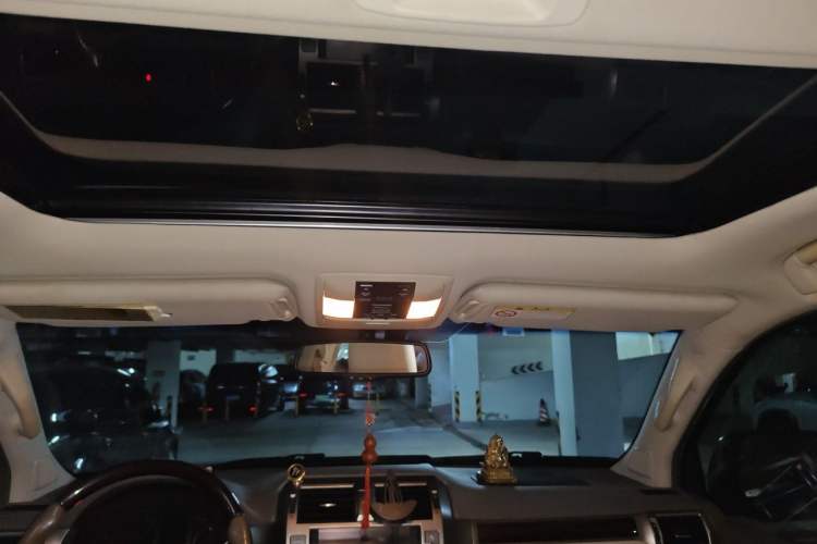 Used Lexus GX 2014 400 Prestige Edition Headliner