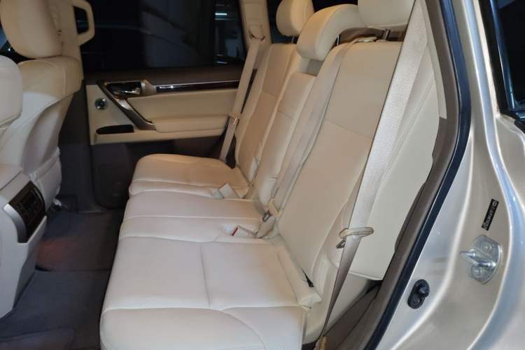Used Lexus GX 2014 400 Prestige Edition Left Rear Seat