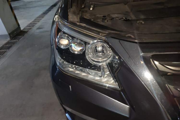Used Lexus GX 2014 400 Prestige Edition Right Front Headlight