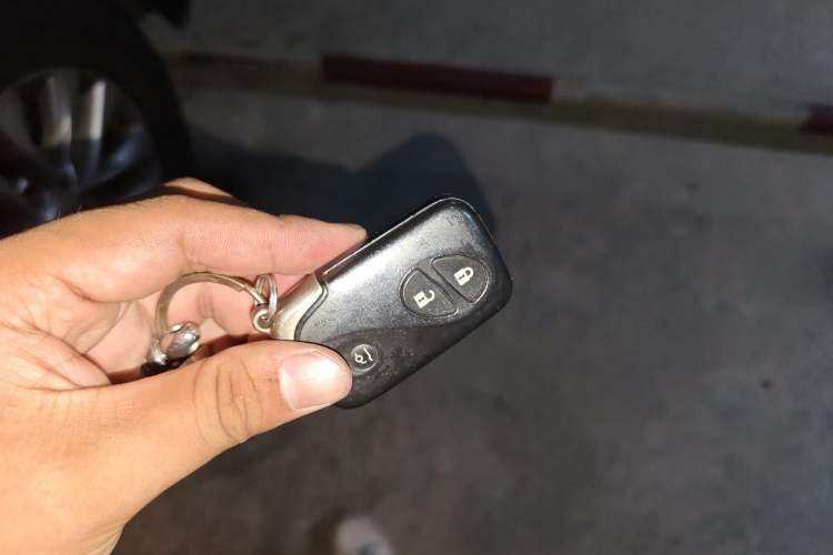 Used Lexus GX 2014 400 Prestige Edition Vehicle Key