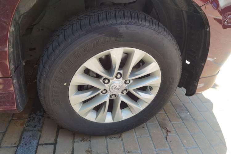Used Lexus GX 2014 400 Luxury Edition Right Front Wheel Hub