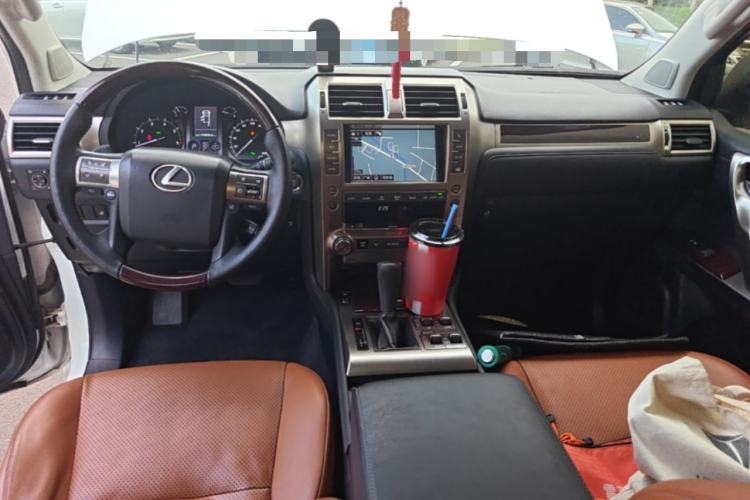 Used Lexus GX 2014 400 Prestige Edition Center Console