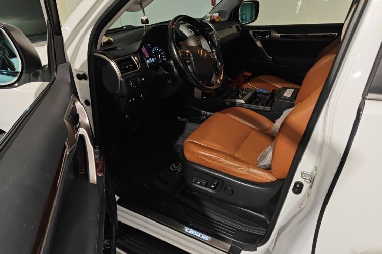 Used Lexus GX 2014 400 Deluxe Edition Driver Seat