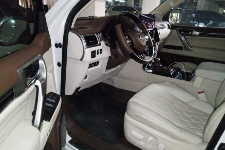 Used Lexus GX 2014 400 Luxury Edition Driver Seat