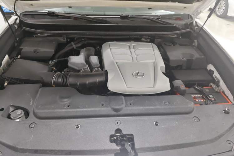 Used Lexus GX 2014 400 Luxury Edition Engine Bay