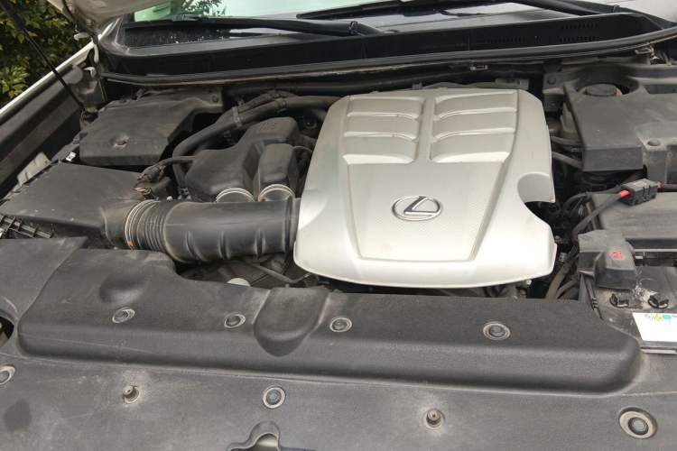 Used Lexus GX 2014 400 Luxury Edition Engine Bay