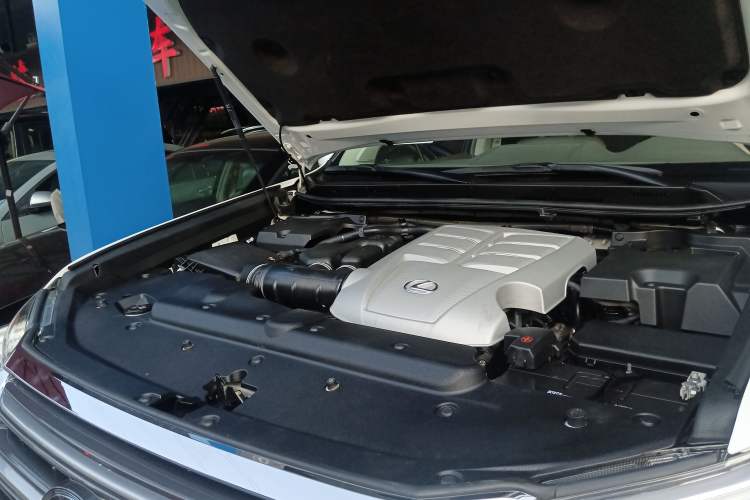 Used Lexus GX 2014 400 Prestige Edition Engine Bay