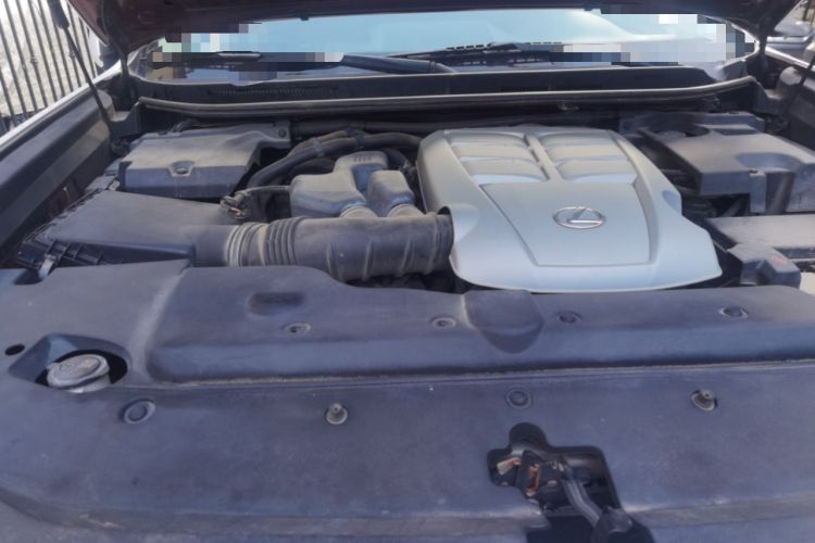 Used Lexus GX 2014 400 Luxury Edition Engine Bay