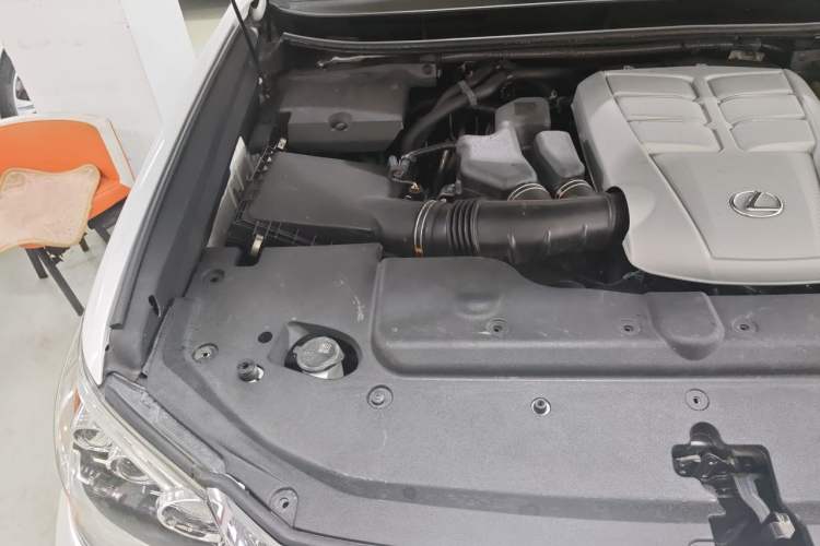 Used Lexus GX 2014 400 Luxury Edition Engine Bay Right