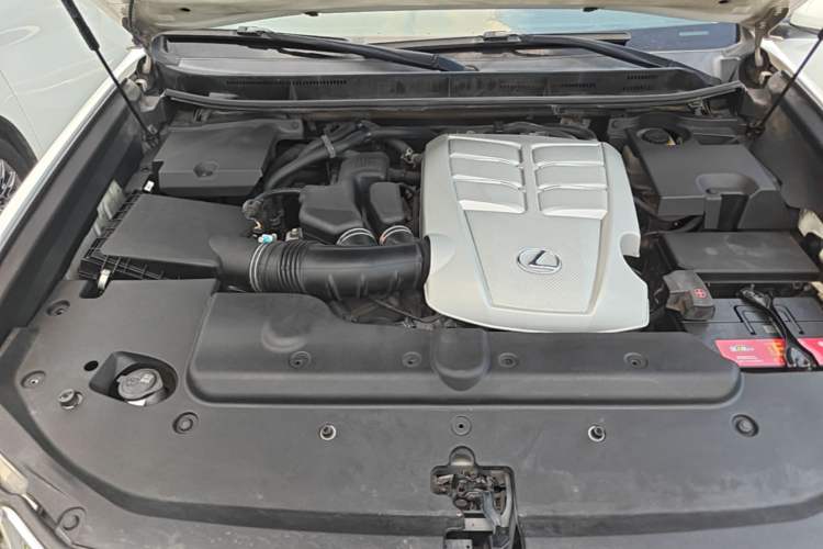 Used Lexus GX 2014 400 Prestige Edition Engine Bay
