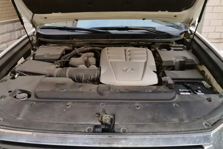 Used Lexus GX 2014 400 Luxury Edition Engine Bay