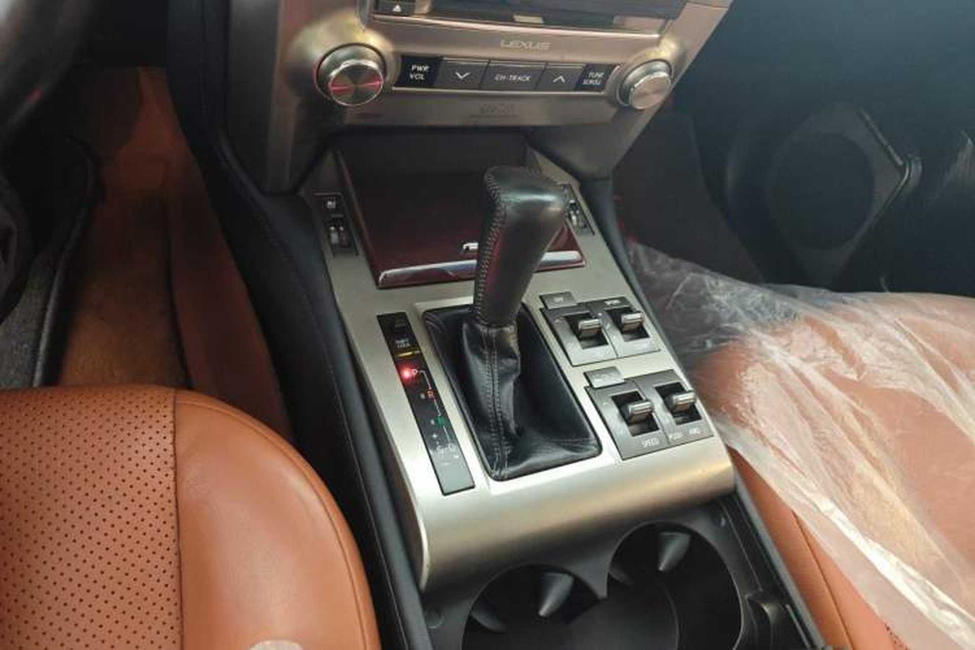 Used Lexus GX 2014 400 Deluxe Edition Gear Lever
