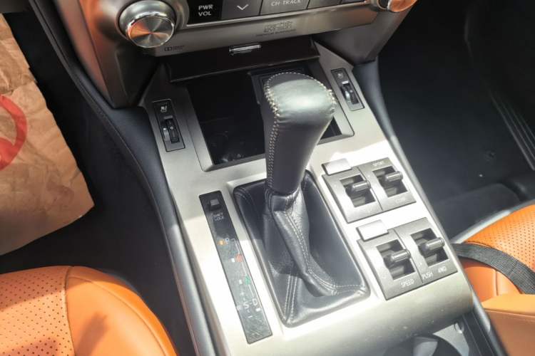 Used Lexus GX 2014 400 Prestige Edition Gear Lever