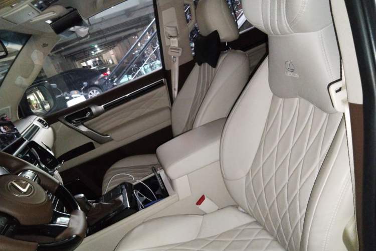 Used Lexus GX 2014 400 Luxury Edition Left Front Seat