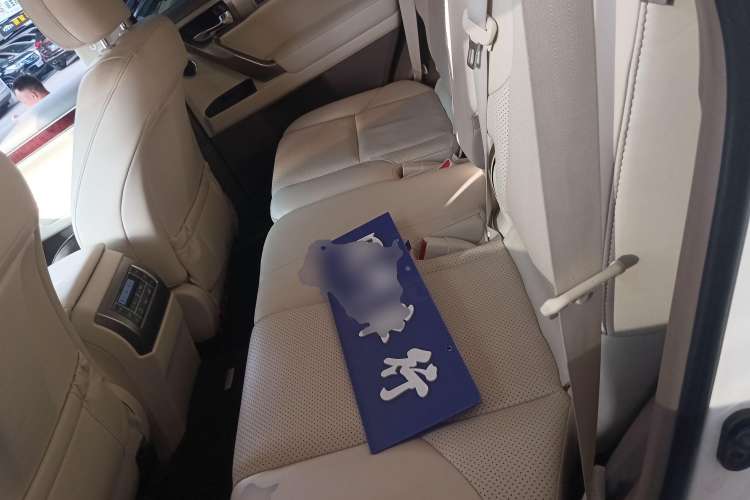 Used Lexus GX 2014 400 Prestige Edition Left Rear Seat