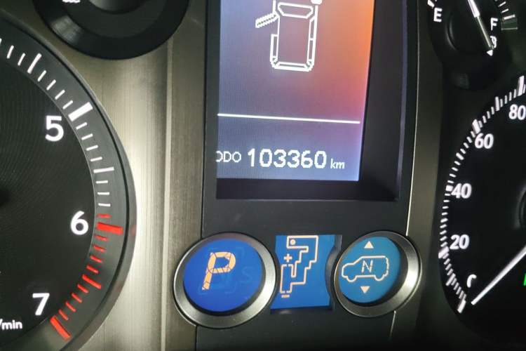 Used Lexus GX 2014 400 Luxury Edition Odometer Close Up