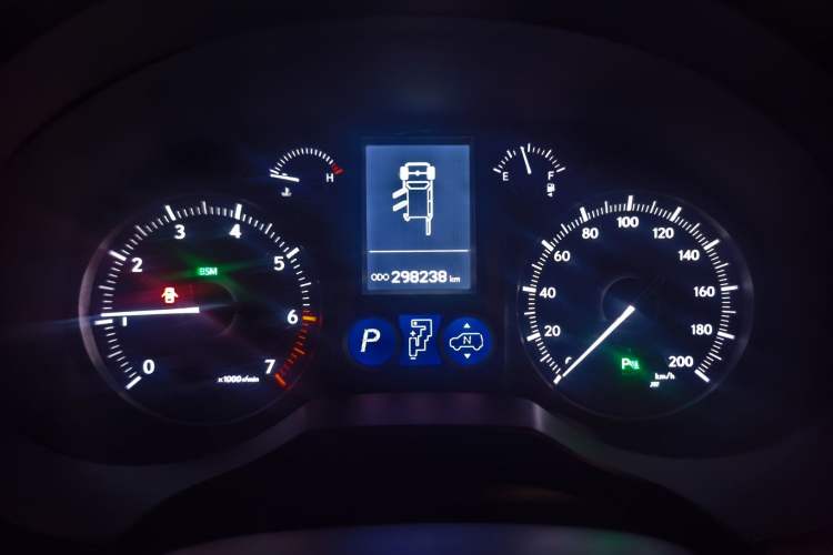 Used Lexus GX 2014 400 Prestige Edition Odometer Close Up