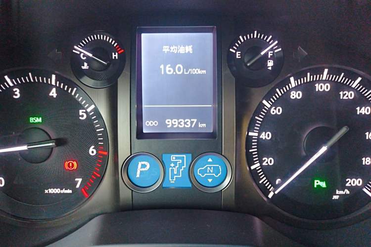 Used Lexus GX 2014 400 Prestige Edition Odometer Close Up