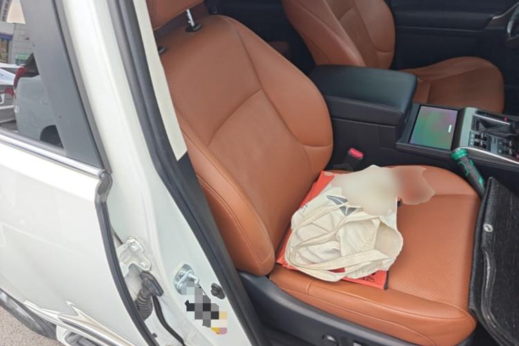 Used Lexus GX 2014 400 Prestige Edition Right Front Seat