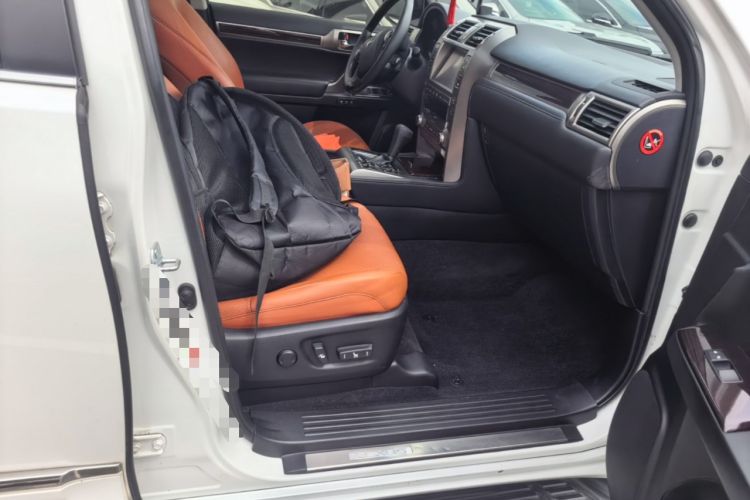 Used Lexus GX 2014 400 Prestige Edition Right Front Seat