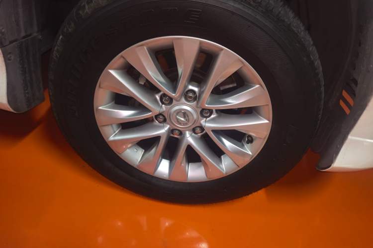 Used Lexus GX 2014 400 Prestige Edition Right Front Wheel Hub