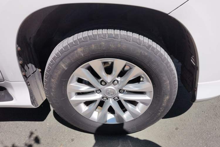 Used Lexus GX 2014 400 Prestige Edition Right Front Wheel Hub