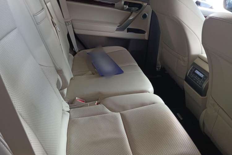 Used Lexus GX 2014 400 Prestige Edition Right Rear Seat