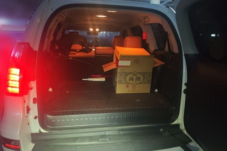 Used Lexus GX 2014 400 Prestige Edition Trunk