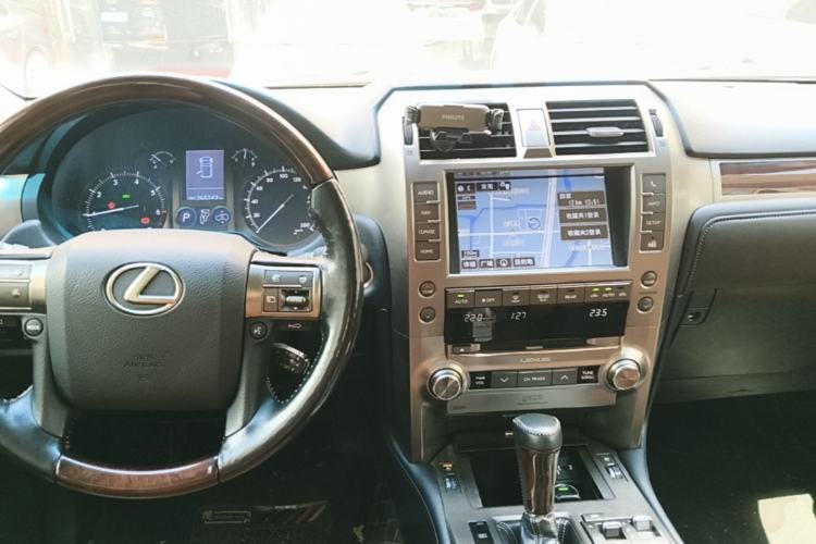Used Lexus GX 2015 400 Luxury Edition Center Console