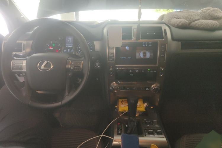 Used Lexus GX 2015 400 Luxury Edition Center Console