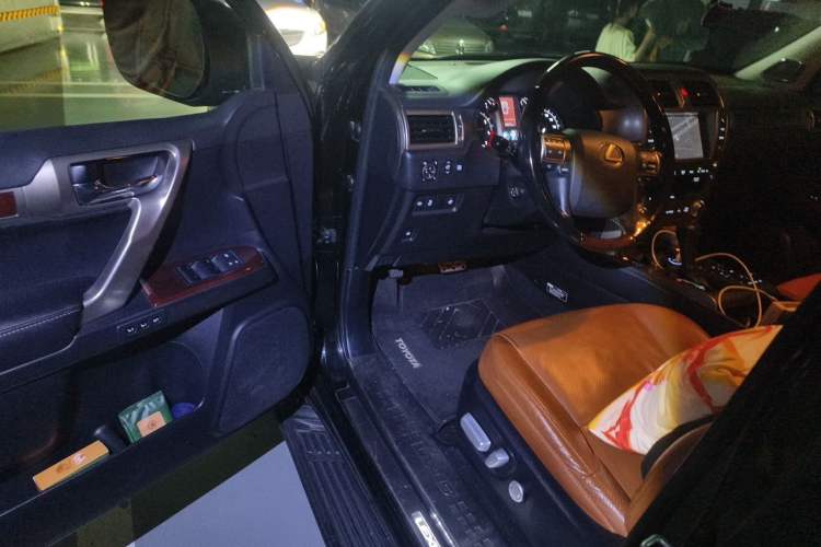 Used Lexus GX 2015 400 Luxury Edition Driver Seat