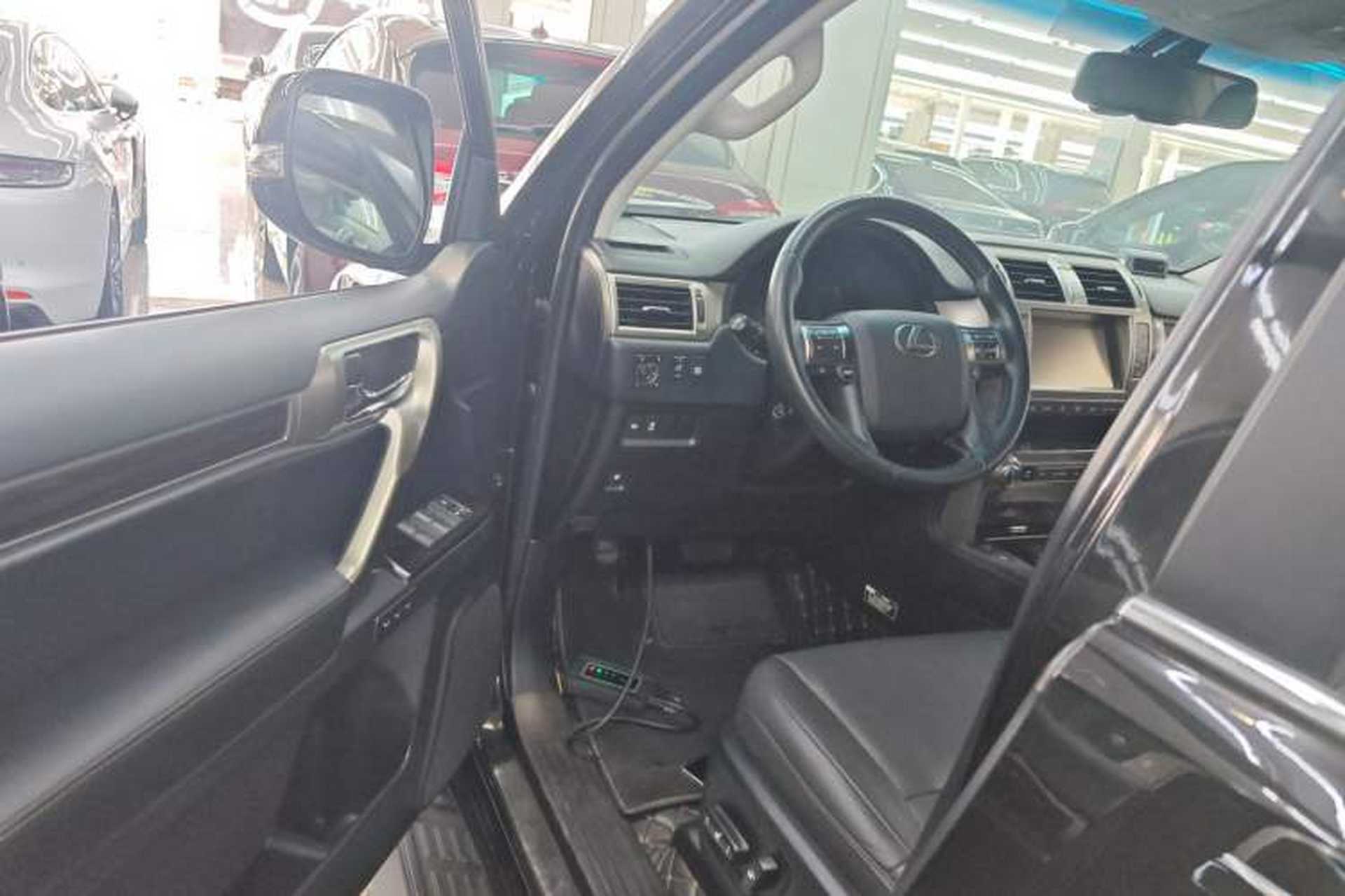 Used Lexus GX 2015 400 Luxury Edition Driver Seat