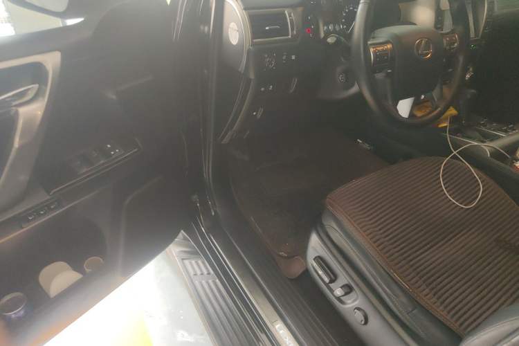 Used Lexus GX 2015 400 Luxury Edition Driver Seat