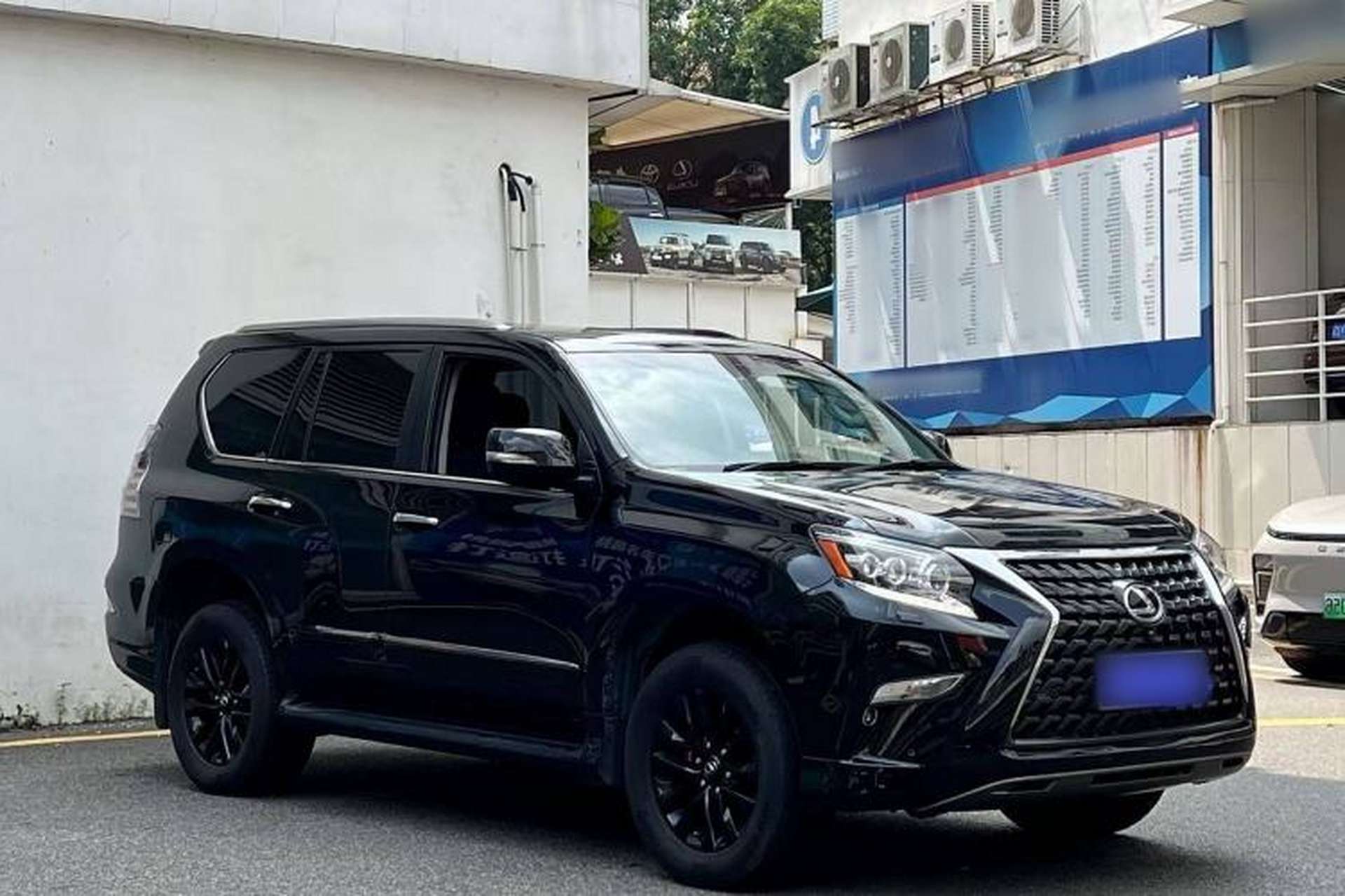 Used Lexus GX 2015 400 Luxury Edition Exterior 2