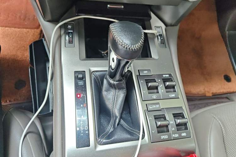 Used Lexus GX 2015 400 Luxury Edition Gear Lever