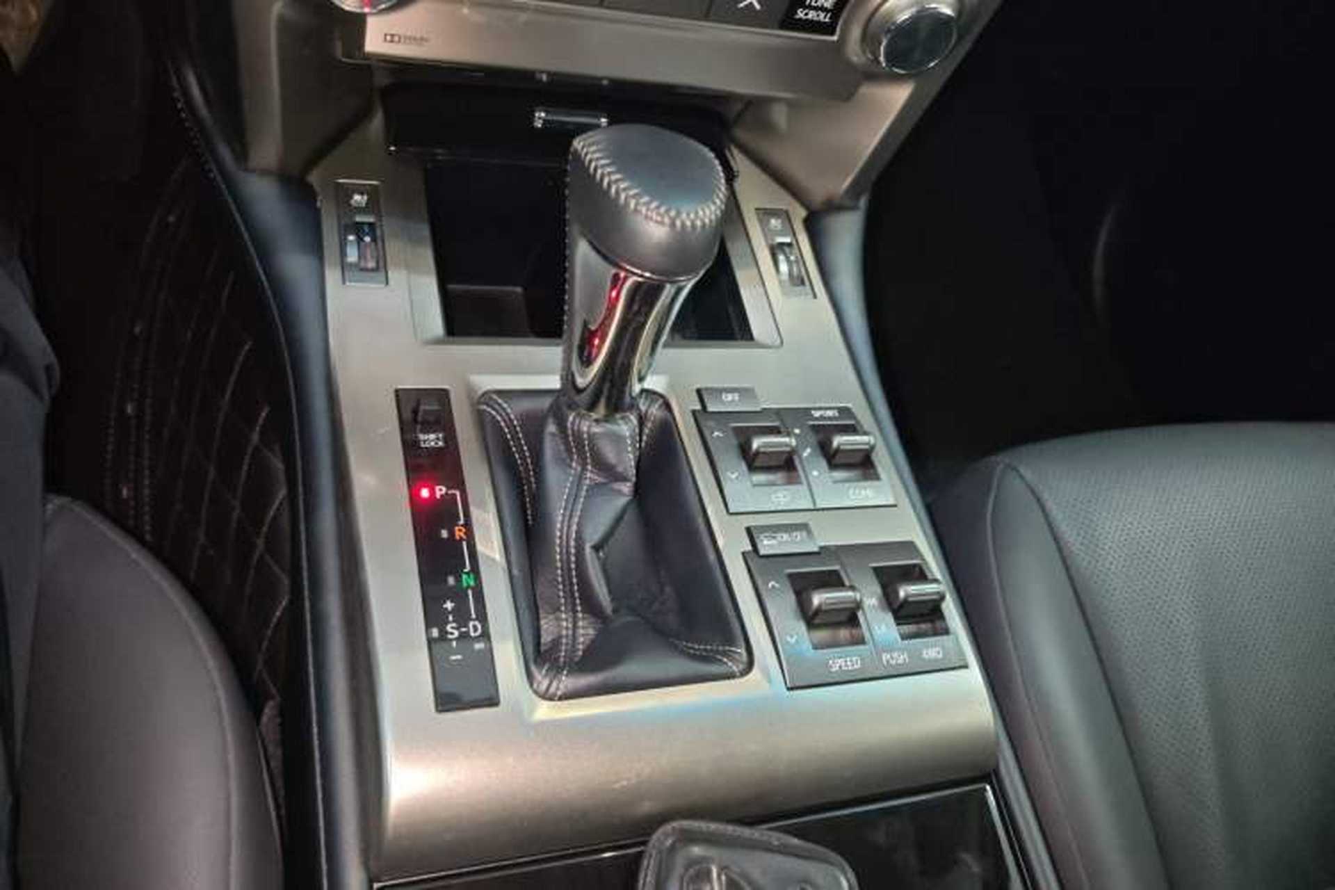 Used Lexus GX 2015 400 Luxury Edition Gear Lever