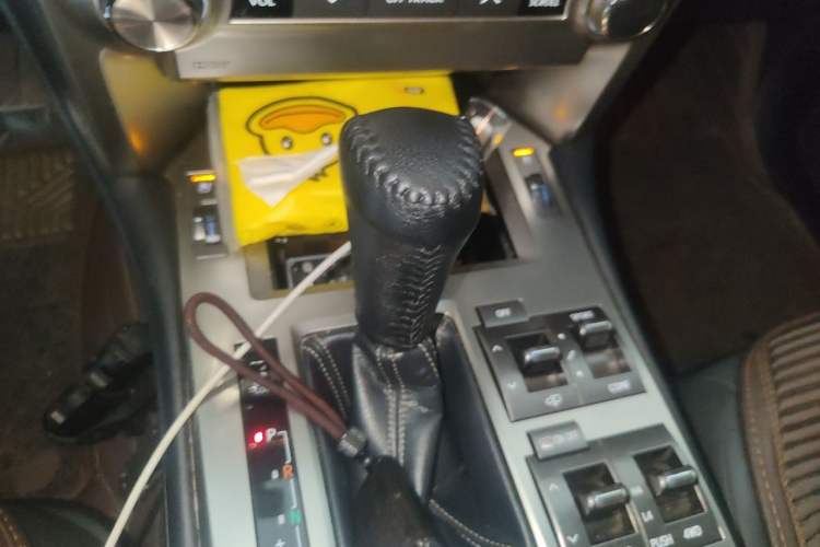 Used Lexus GX 2015 400 Luxury Edition Gear Lever