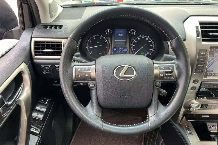 Used Lexus GX 2015 400 Luxury Edition Interior 2