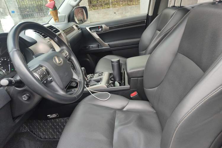 Used Lexus GX 2015 400 Luxury Edition Left Front Seat