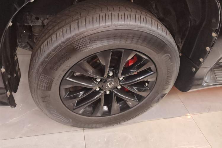Used Lexus GX 2015 400 Luxury Edition Left Front Wheel Hub